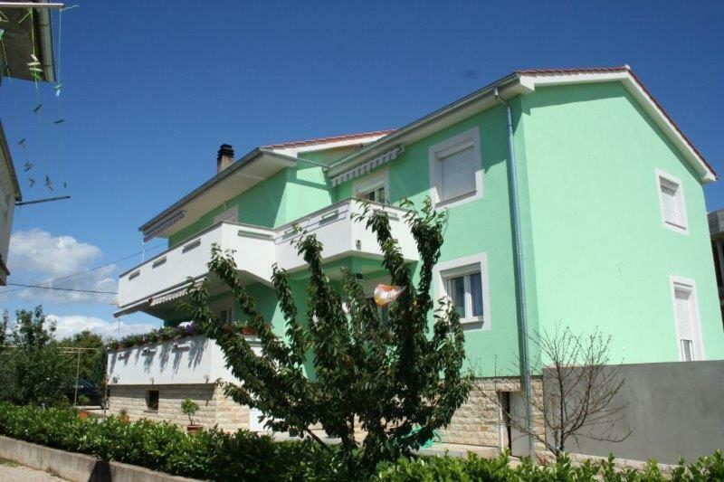 Lucija Apartments Vrh  Extérieur photo